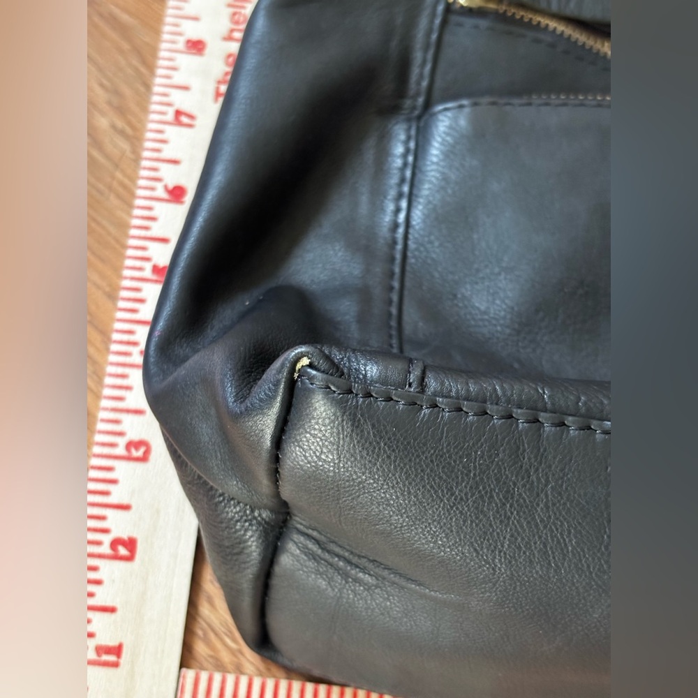Great American Learherworks Genuine Leather Black Crossbody or Shoulder Bag - Picture 9 of 10